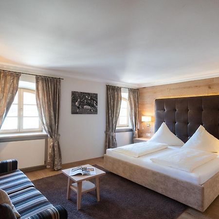 Hotel Gasthof Alte Post Holzkirchen Holzkirchen  Kültér fotó